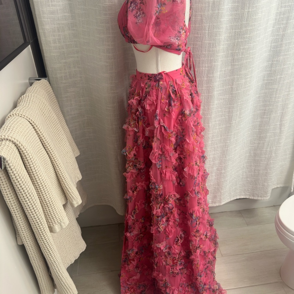 Chic Floral Pink Skirt Set - Picture 9 of 9